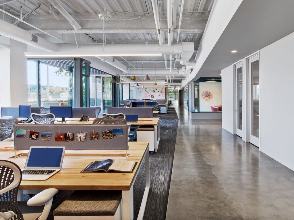 fullscreen office design 6